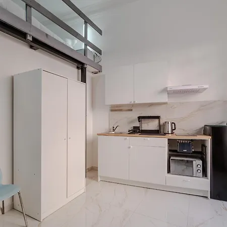Guesthost - Comfortable Crocetta - Apartamento
