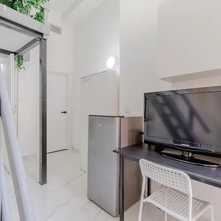 Guesthost - Comfortable Crocetta - Apartamento Turim