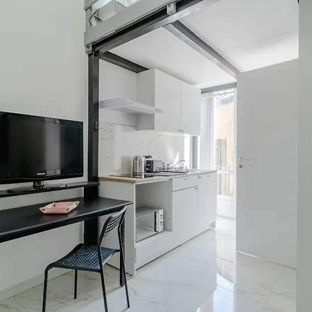 Guesthost - Comfortable Crocetta - *